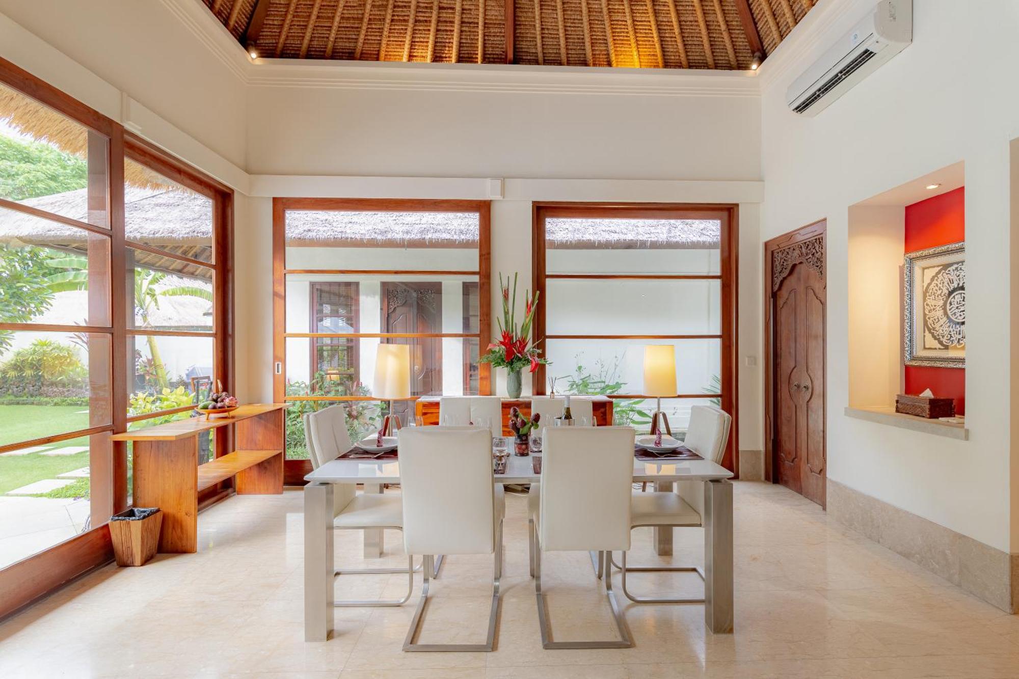 Villa Dorado - Steps From Jimbaran Beach Exterior photo