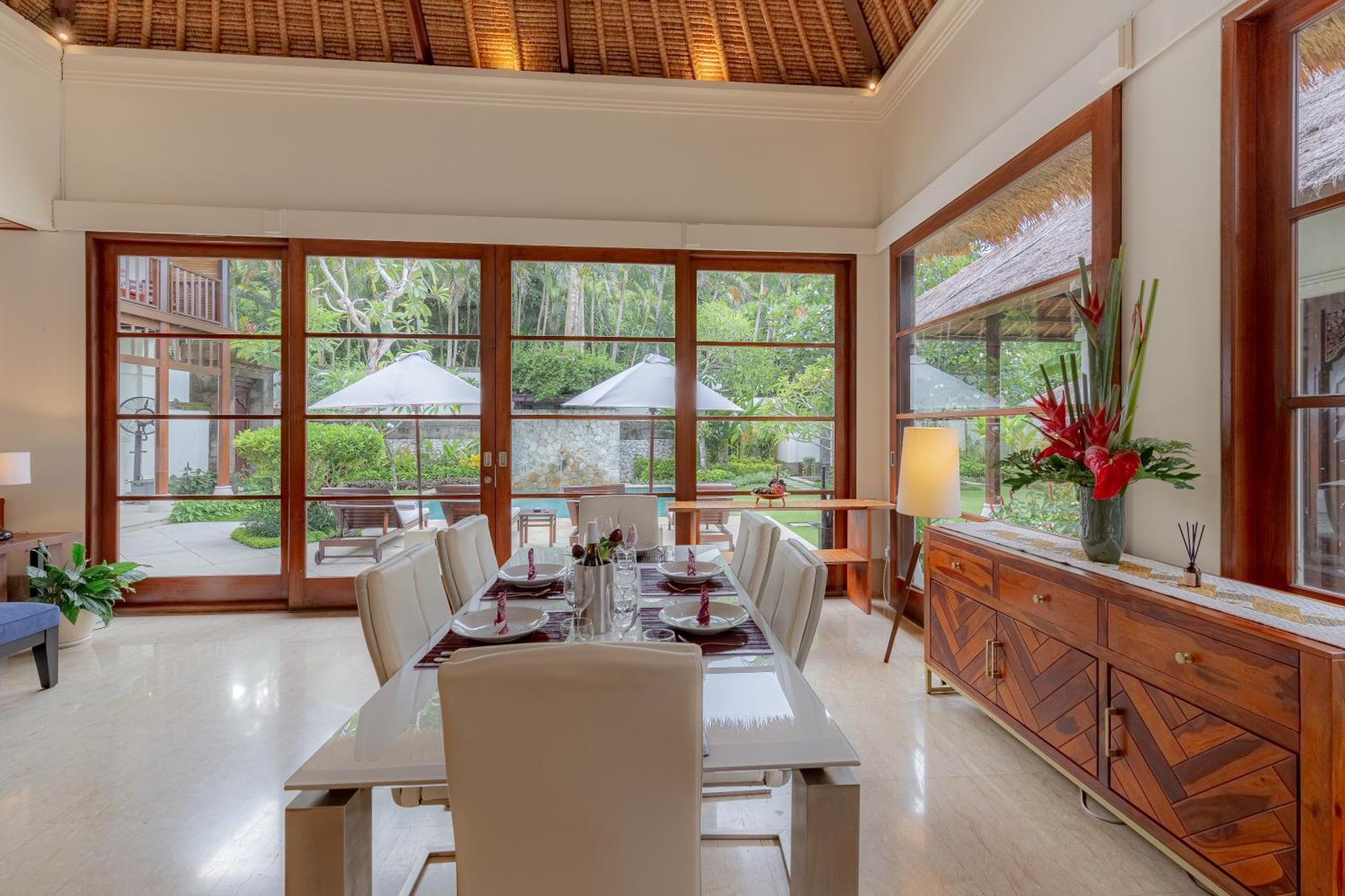 Villa Dorado - Steps From Jimbaran Beach Exterior photo